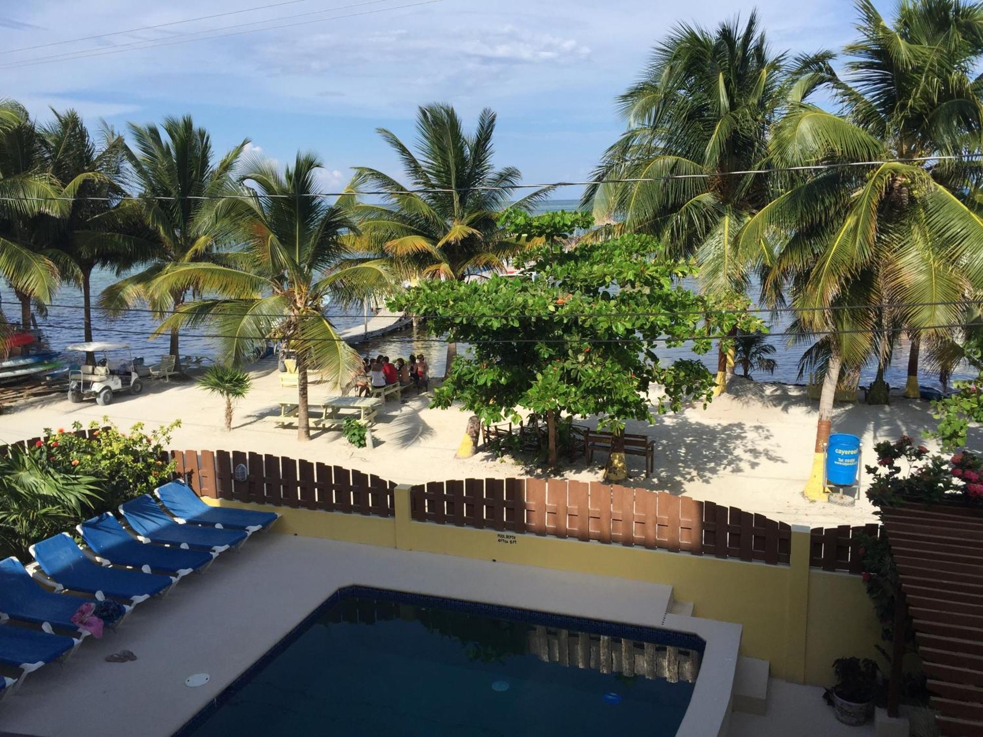 Caye Reef Condos Кей-Колкер Номер фото