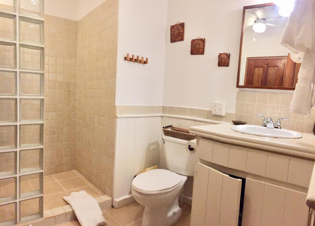 Caye Reef Condos Кей-Колкер Екстер'єр фото