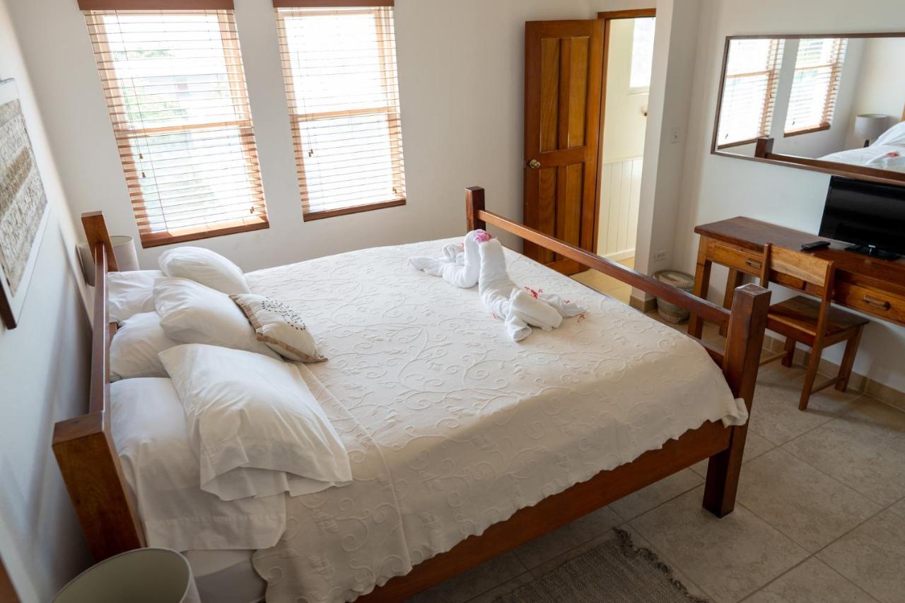 Caye Reef Condos Кей-Колкер Екстер'єр фото